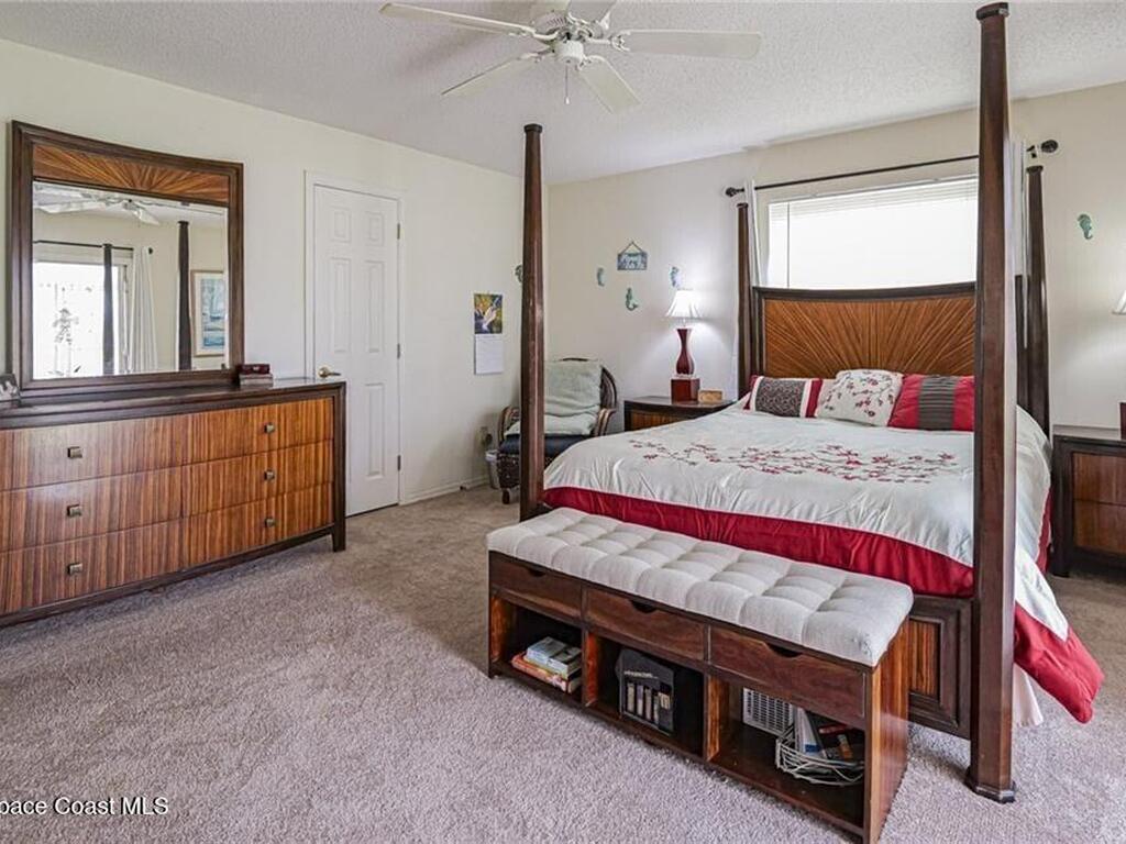 12 Vista Palm Lane, Vero Beach, FL 32962