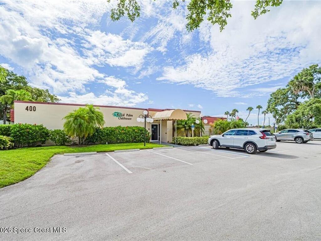 12 Vista Palm Lane, Vero Beach, FL 32962