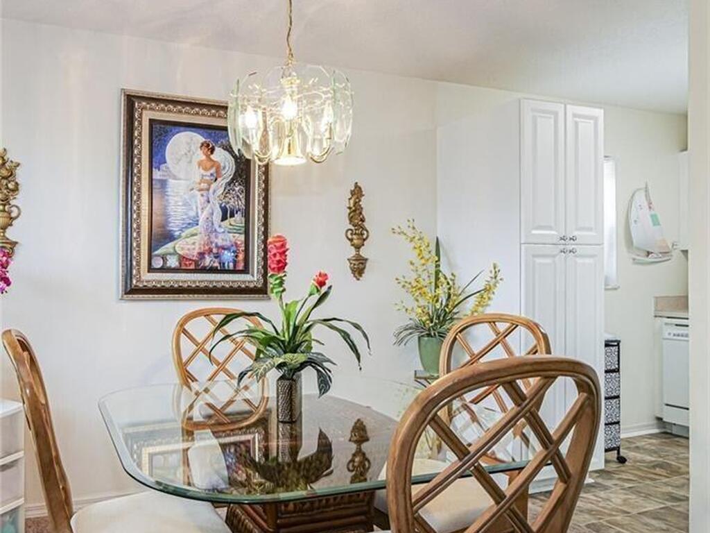 12 Vista Palm Lane, Vero Beach, FL 32962