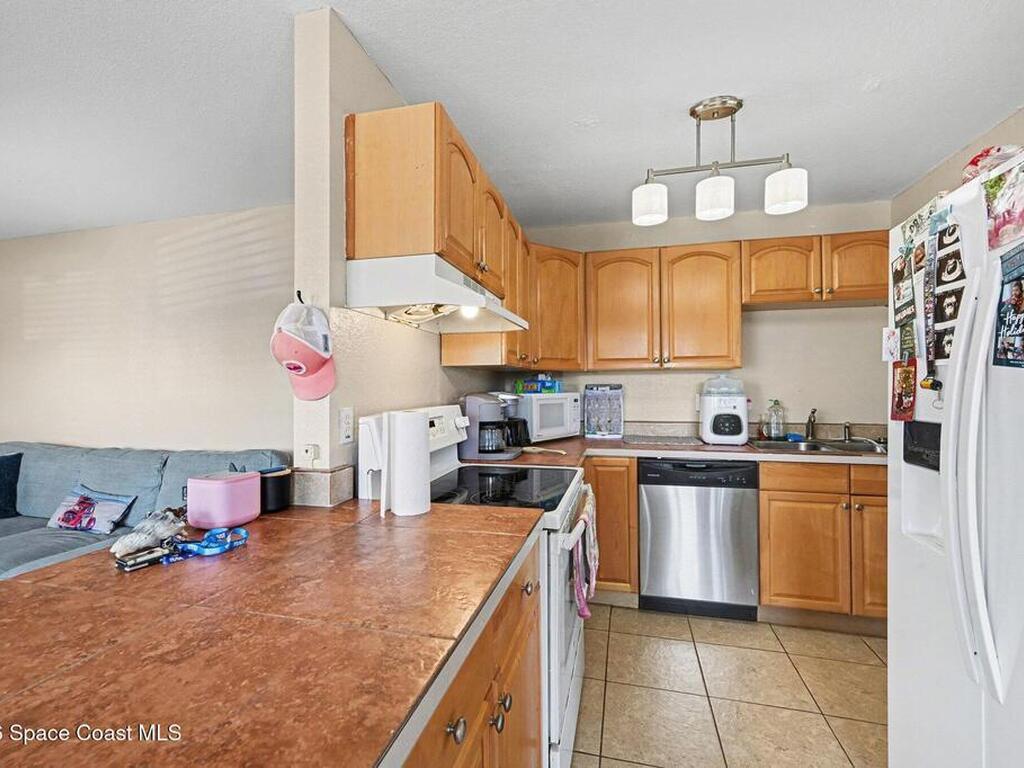 2648 Coventry Road, Melbourne, FL 32935