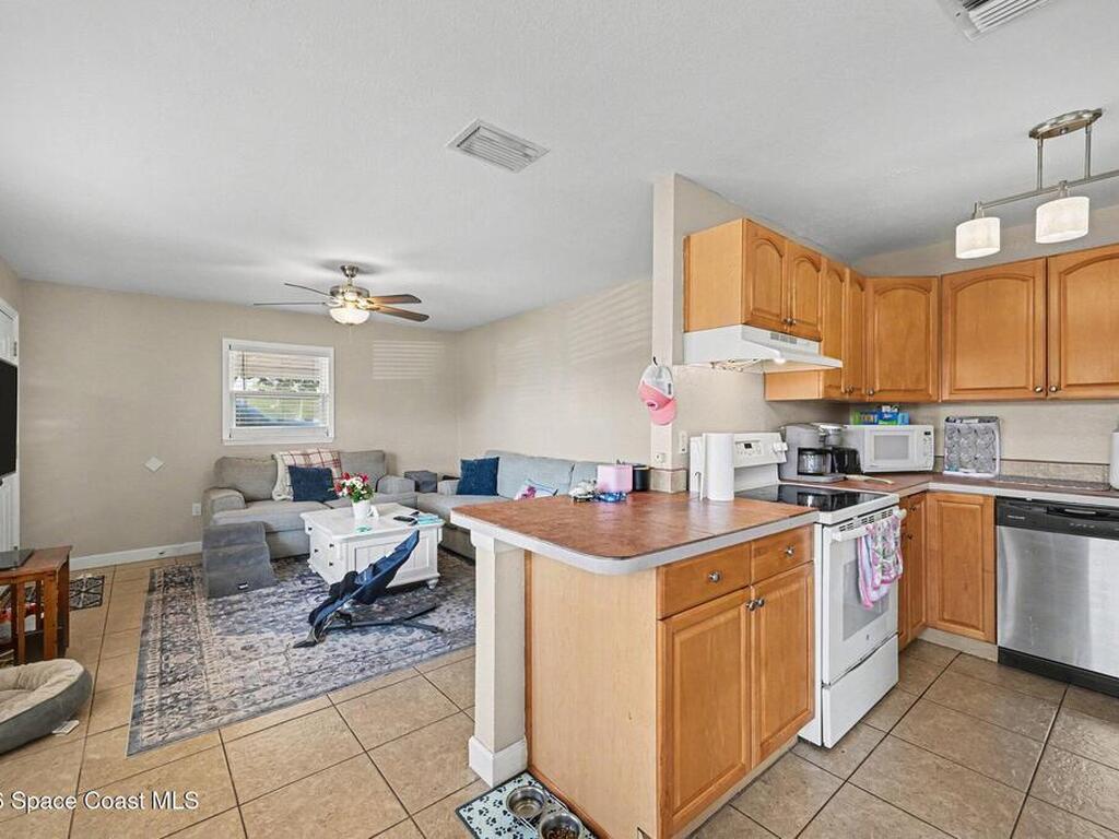 2648 Coventry Road, Melbourne, FL 32935