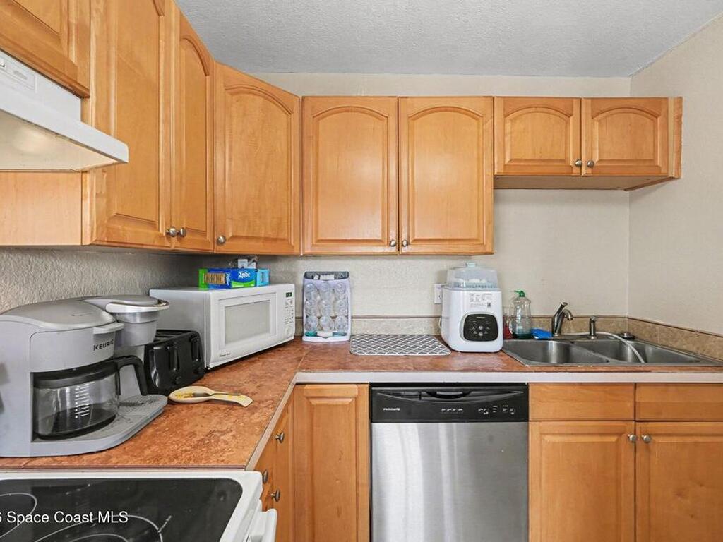 2648 Coventry Road, Melbourne, FL 32935