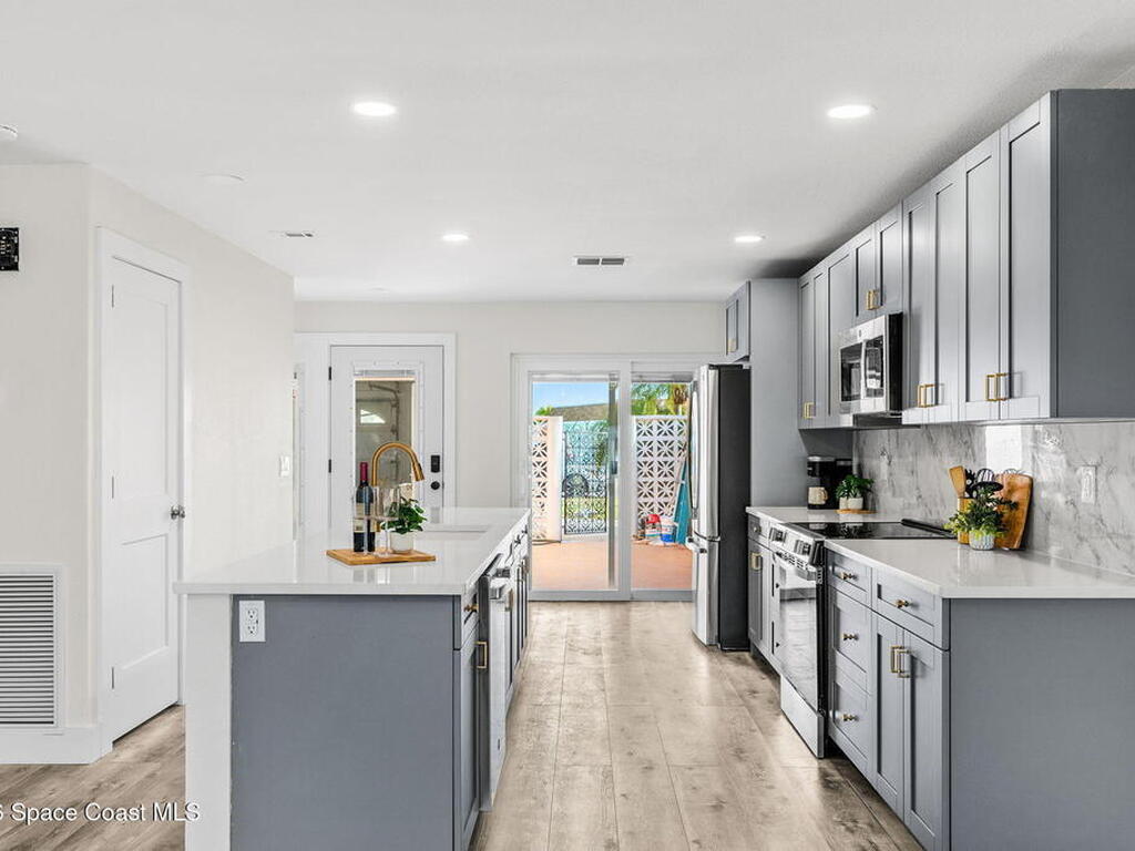 651 Boca Ciega Point Boulevard, St. Petersburg, FL 33709