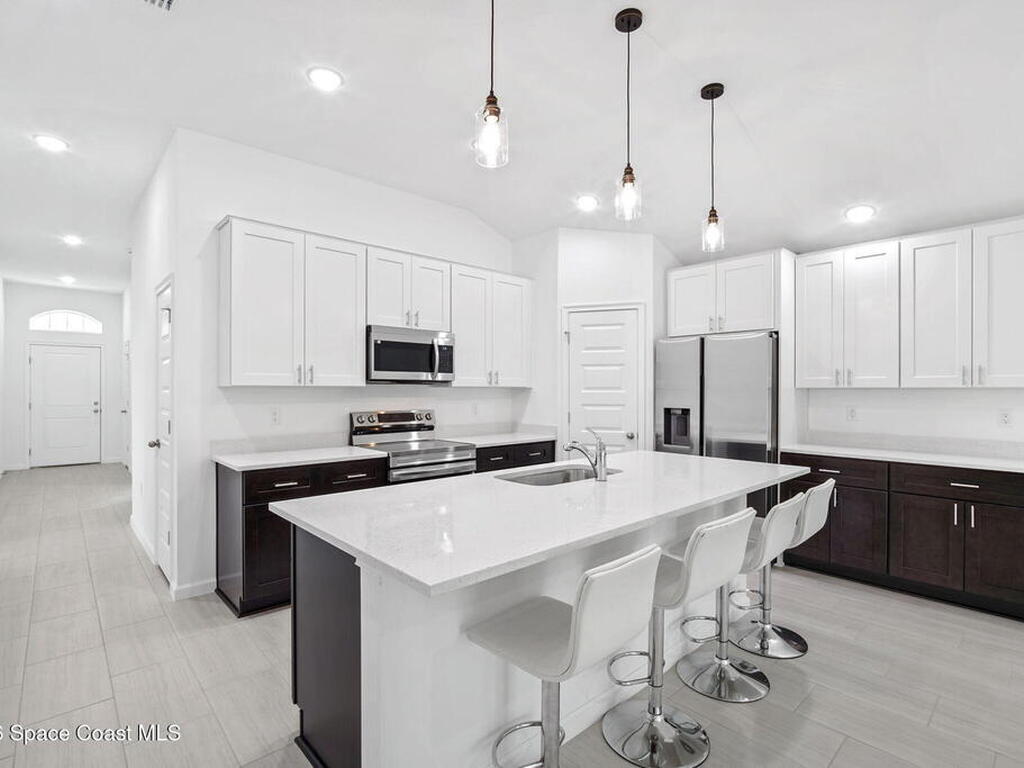 101 Crosspoint Street, Palm Bay, FL 32909