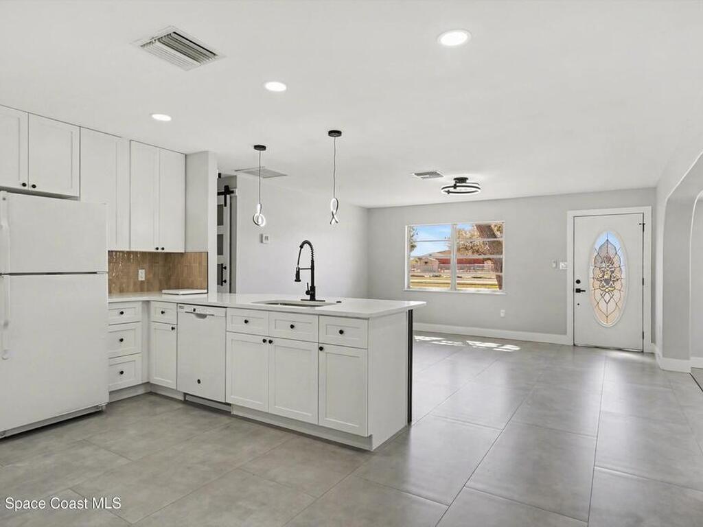 2536 Post Road, Melbourne, FL 32935