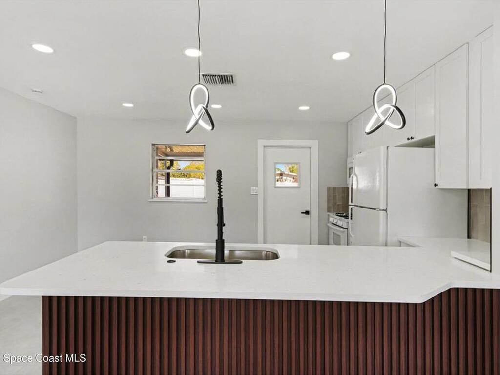 2536 Post Road, Melbourne, FL 32935