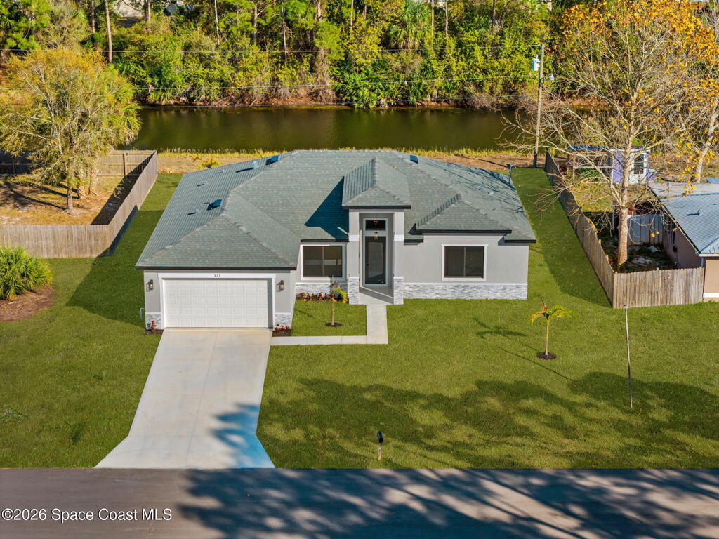 825 Tejon Avenue, Palm Bay, FL 32908