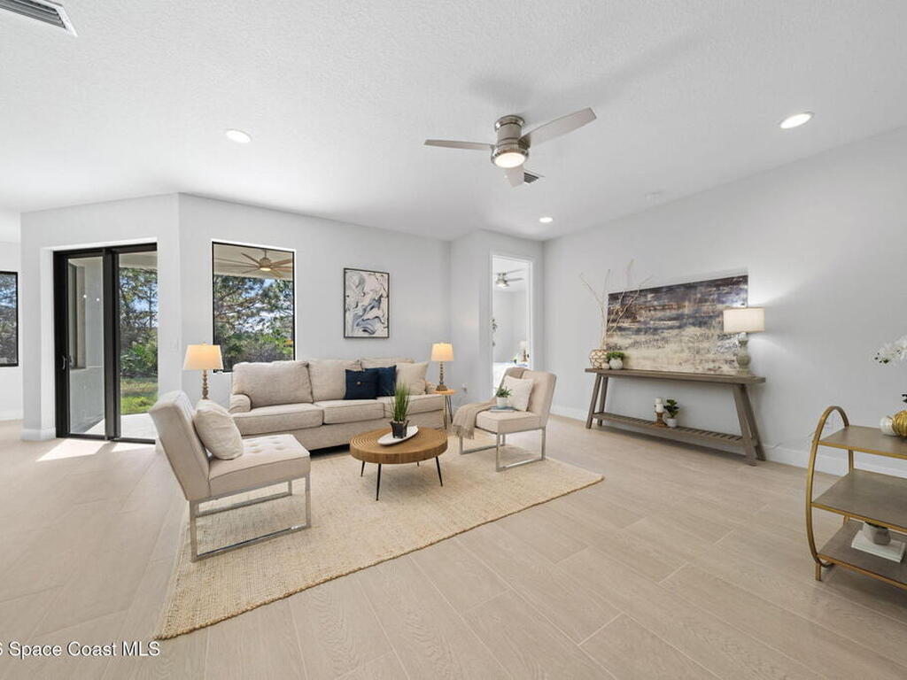 825 Tejon Avenue, Palm Bay, FL 32908