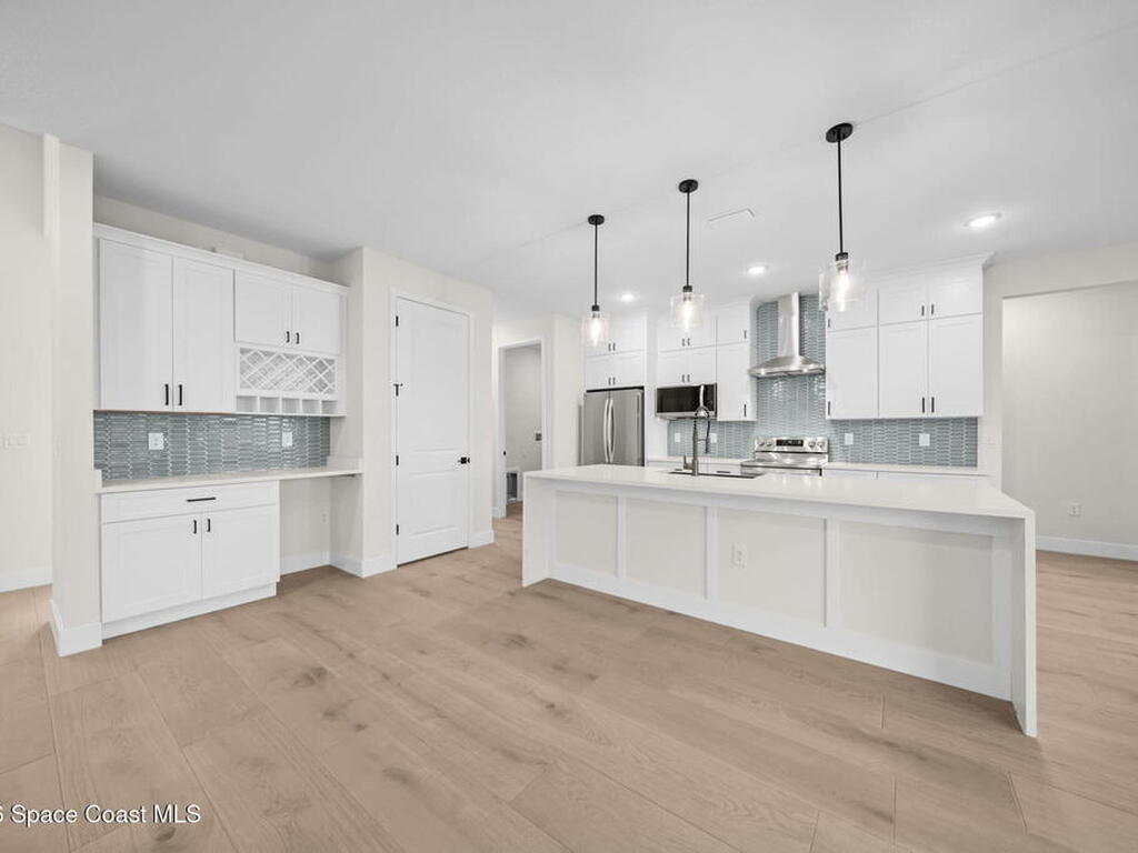 825 Tejon Avenue, Palm Bay, FL 32908