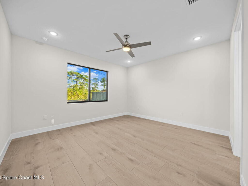 825 Tejon Avenue, Palm Bay, FL 32908