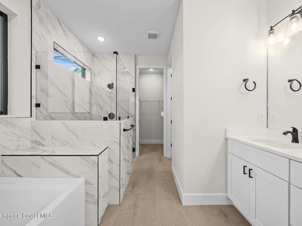 825 Tejon Avenue, Palm Bay, FL 32908