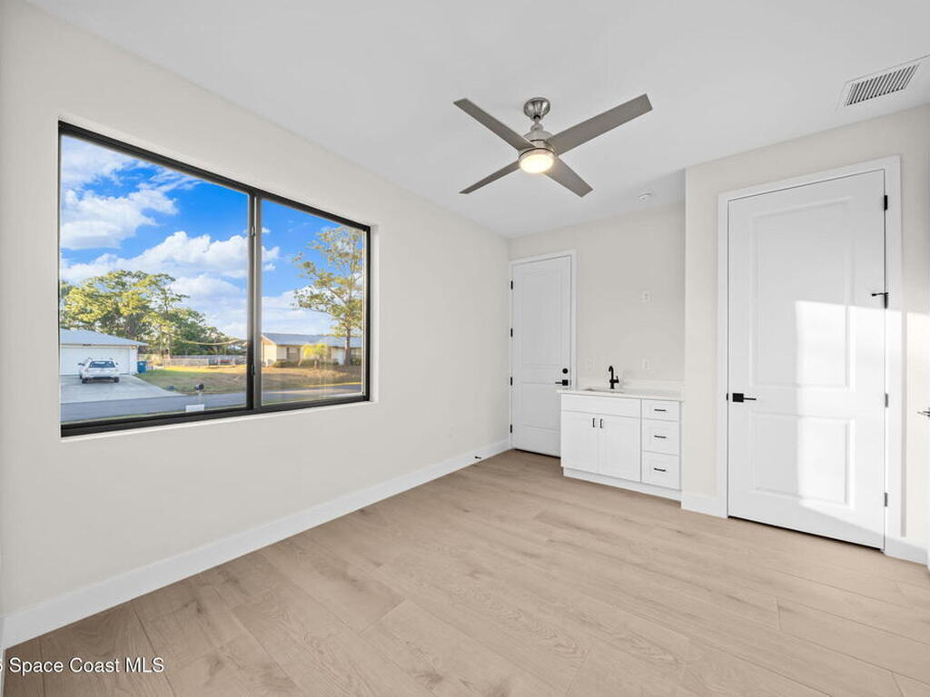 825 Tejon Avenue, Palm Bay, FL 32908