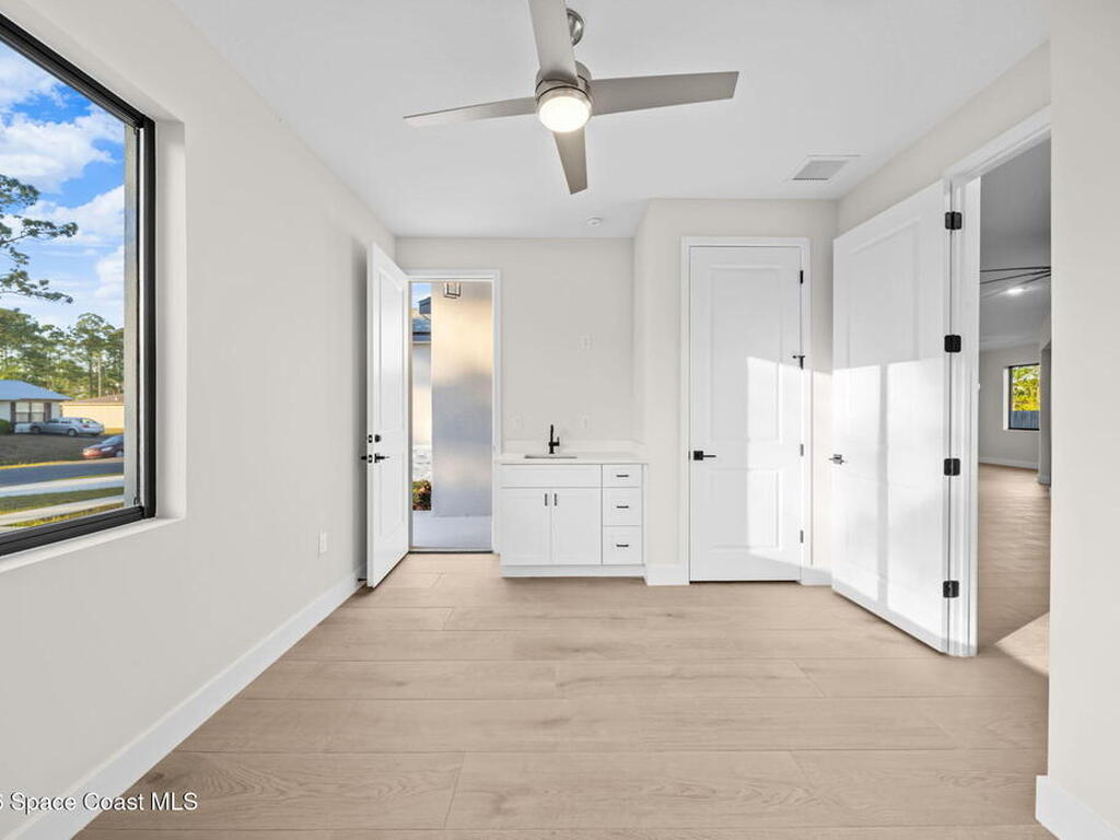 825 Tejon Avenue, Palm Bay, FL 32908