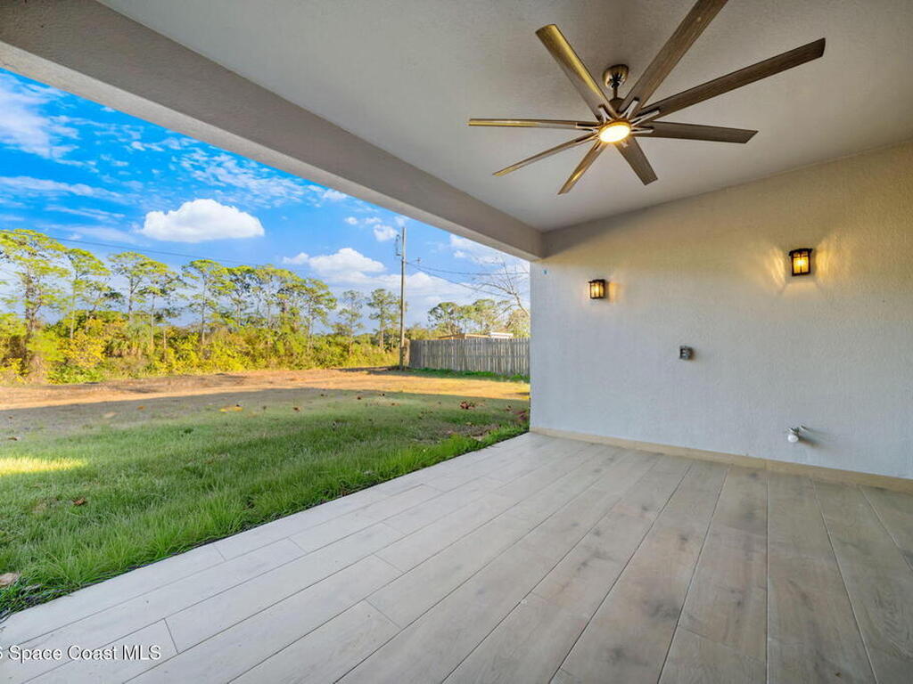 825 Tejon Avenue, Palm Bay, FL 32908