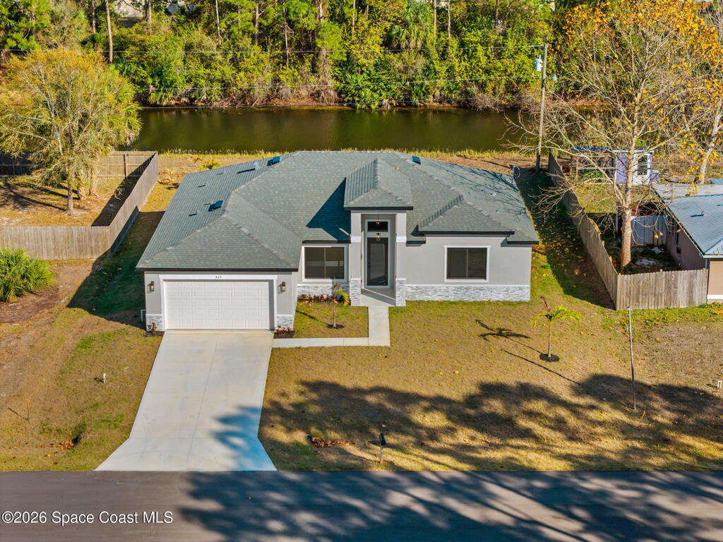 825 Tejon Avenue, Palm Bay, FL 32908