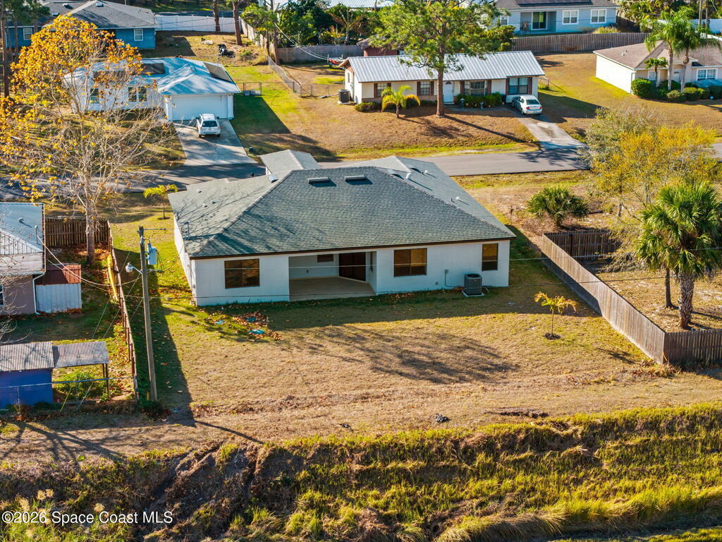 825 Tejon Avenue, Palm Bay, FL 32908