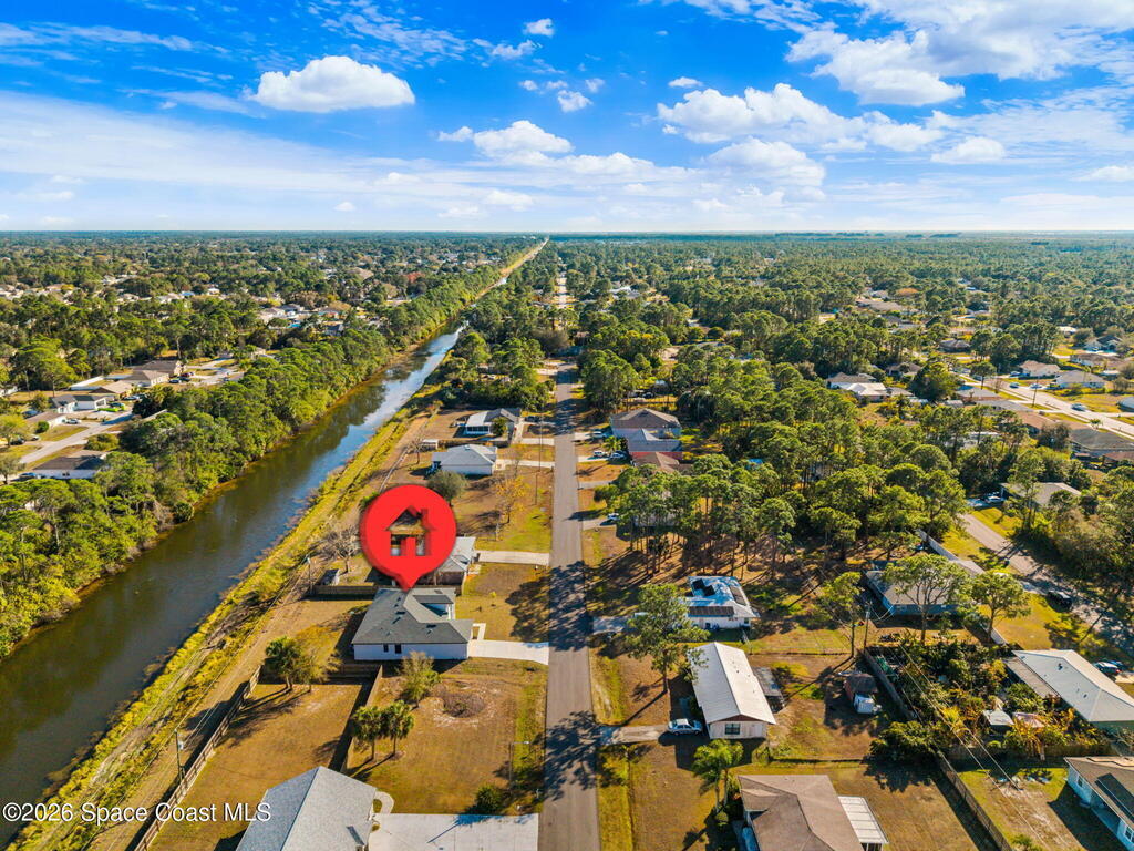 825 Tejon Avenue, Palm Bay, FL 32908