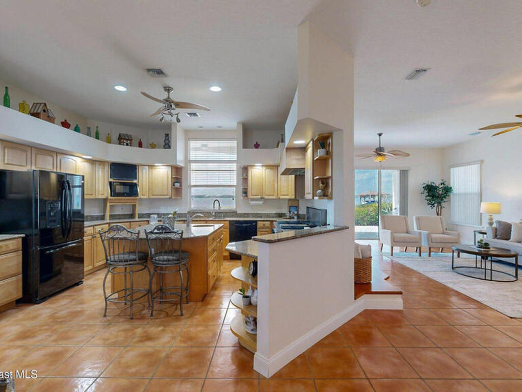 650 Loggerhead Island Drive, Satellite Beach, FL 32937