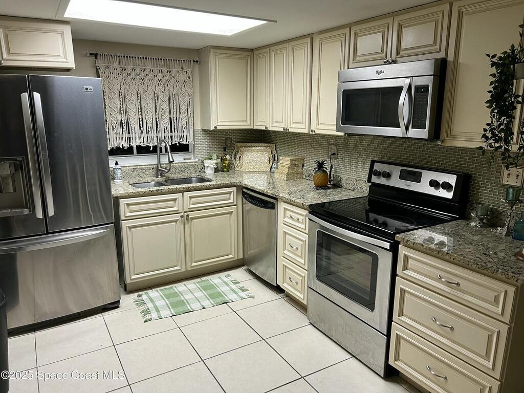 103 Bristol Lane, Melbourne, FL 32935