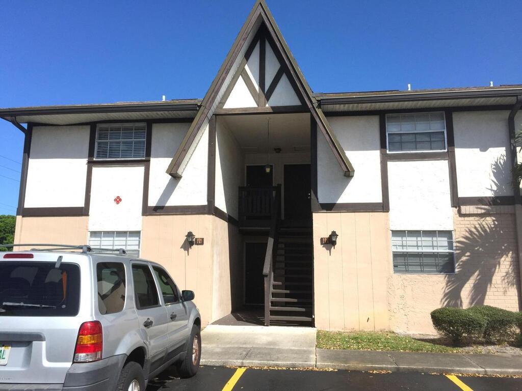 231 Bristol Court, Melbourne, FL 32935