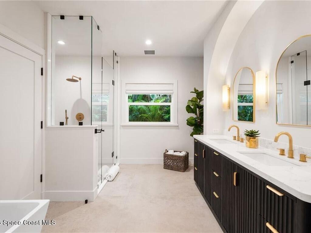 4120 Indian River Drive, Vero Beach, FL 32963