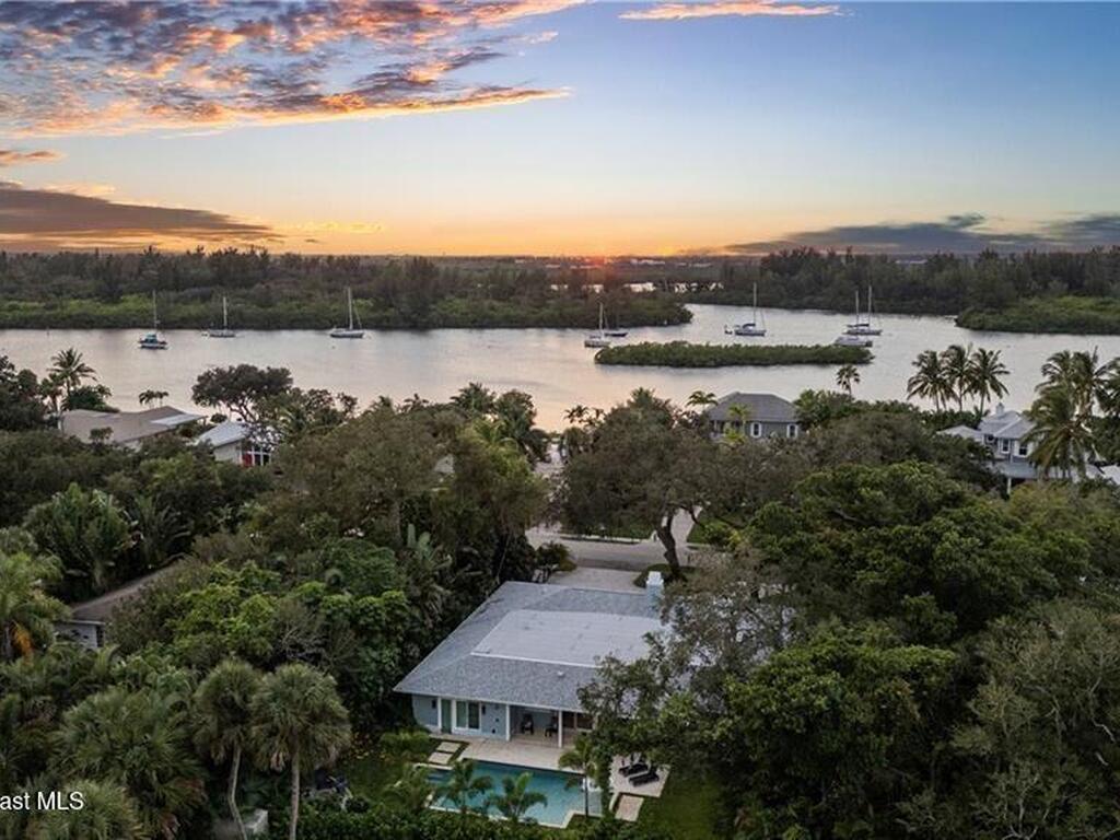 4120 Indian River Drive, Vero Beach, FL 32963