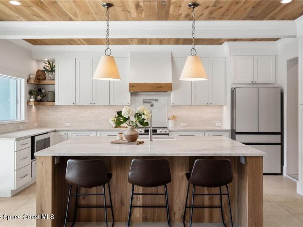 4120 Indian River Drive, Vero Beach, FL 32963