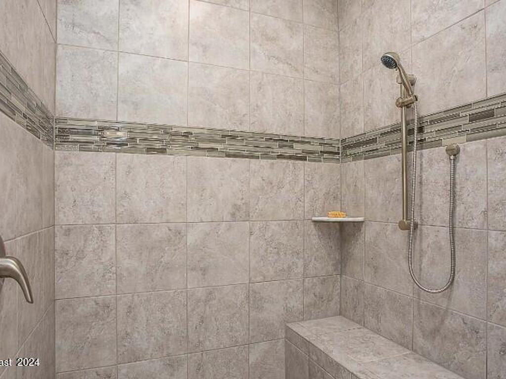 8745 101st Court, Vero Beach, FL 32967