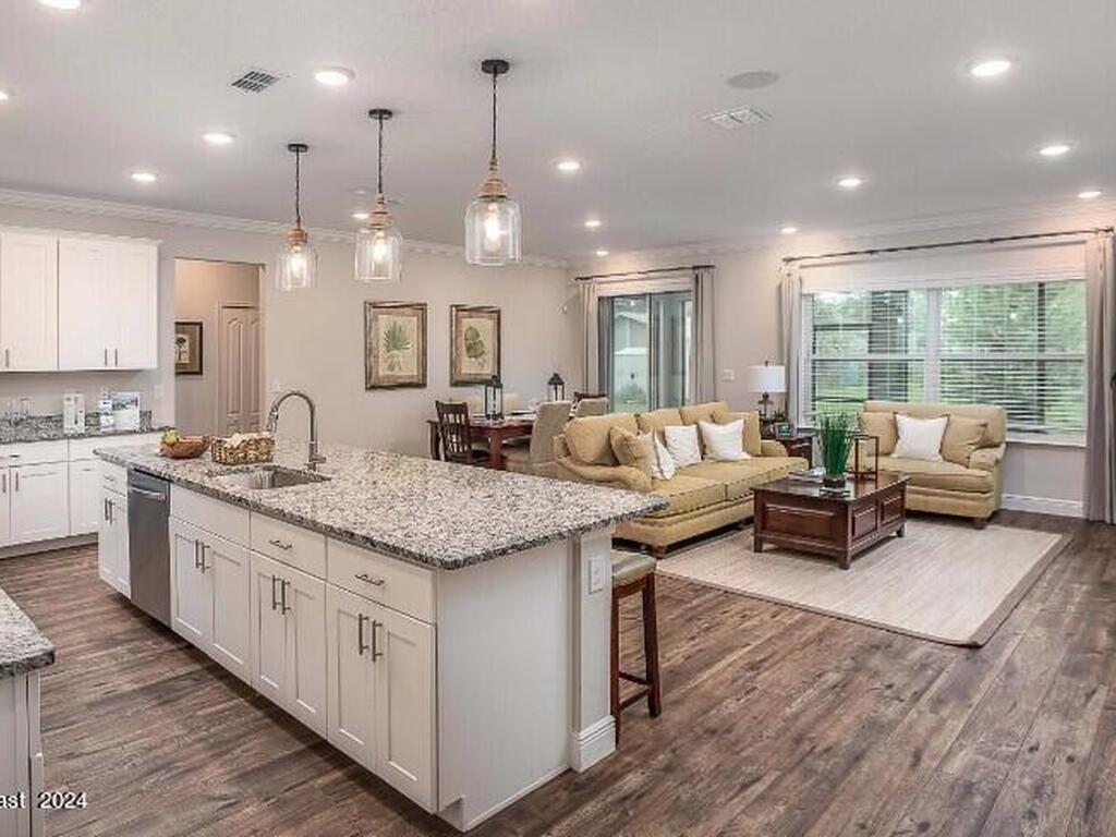 8745 101st Court, Vero Beach, FL 32967