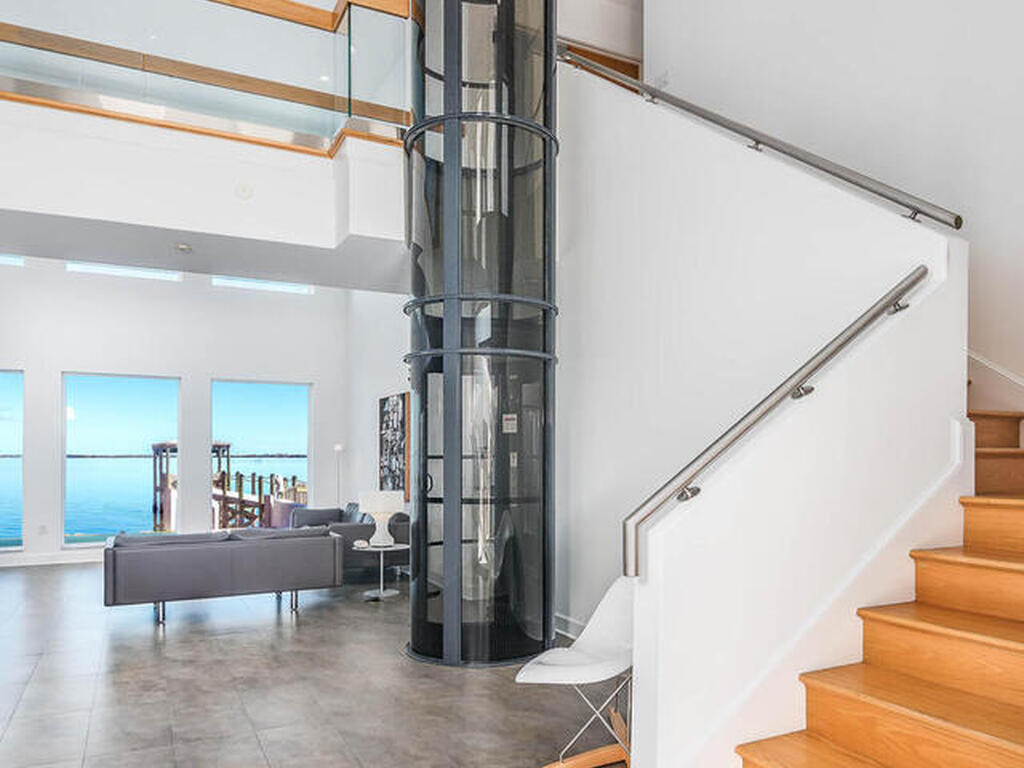 1870 Harbor Point Drive, Merritt Island, FL 32952