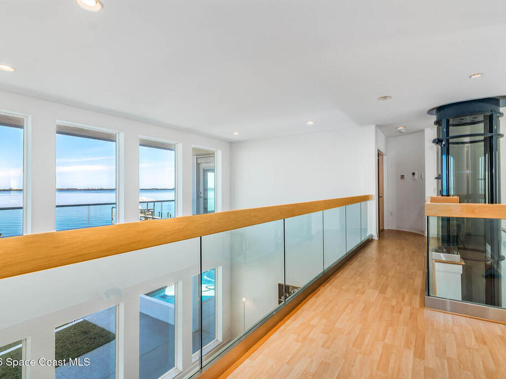 1870 Harbor Point Drive, Merritt Island, FL 32952