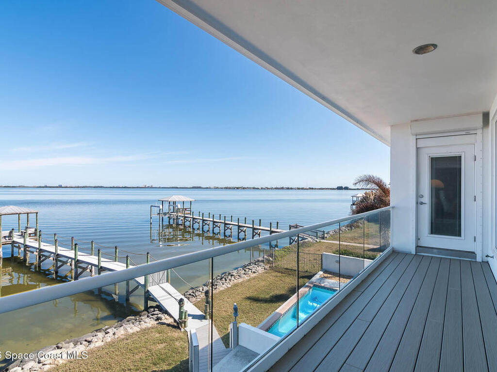 1870 Harbor Point Drive, Merritt Island, FL 32952