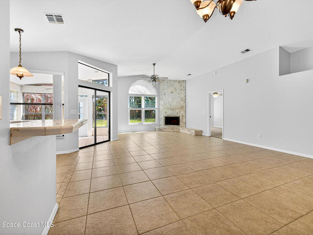 7022 Hammock Trace Drive, Suntree, FL 32940