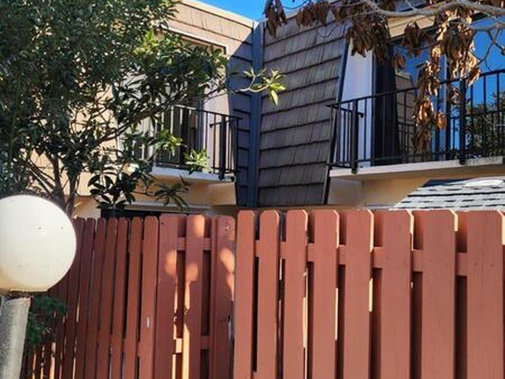 3311 Vista Oaks Circle, Palm Bay, FL 32905