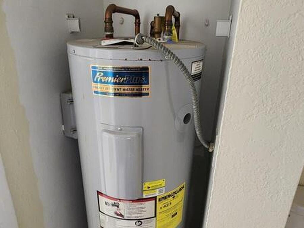 3311 Vista Oaks Circle, Palm Bay, FL 32905