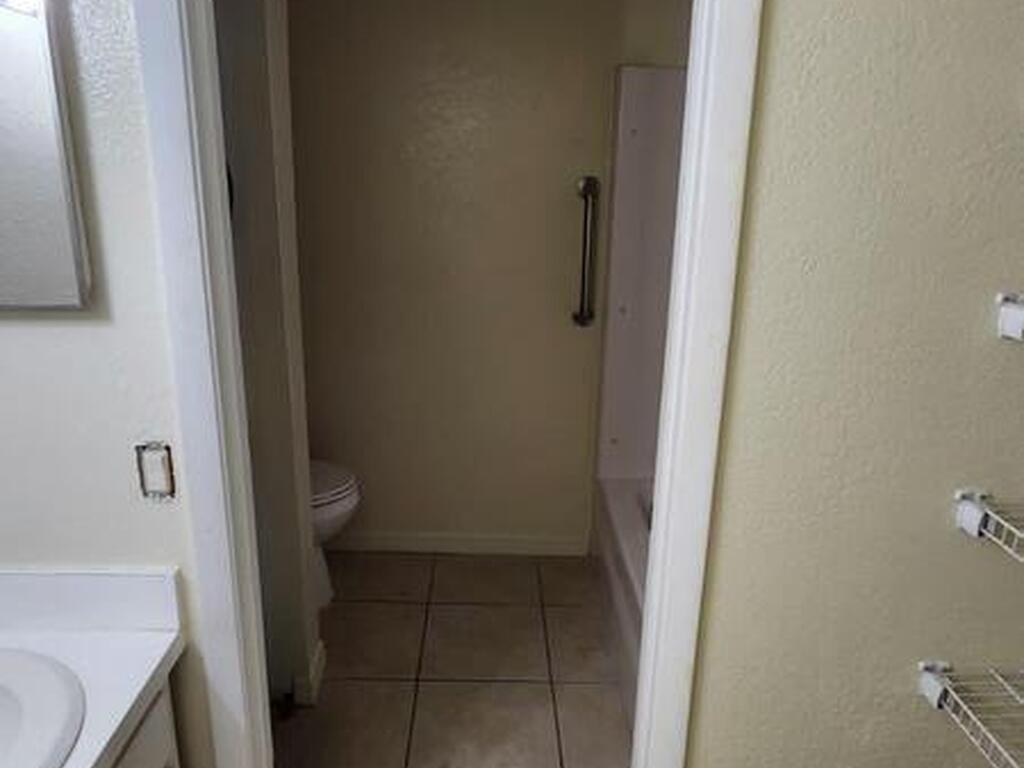 3311 Vista Oaks Circle, Palm Bay, FL 32905