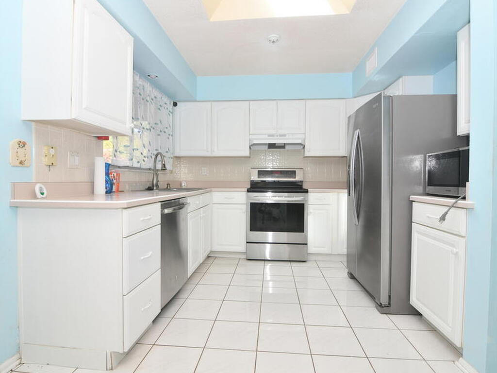 839 Angle Street, Palm Bay, FL 32905