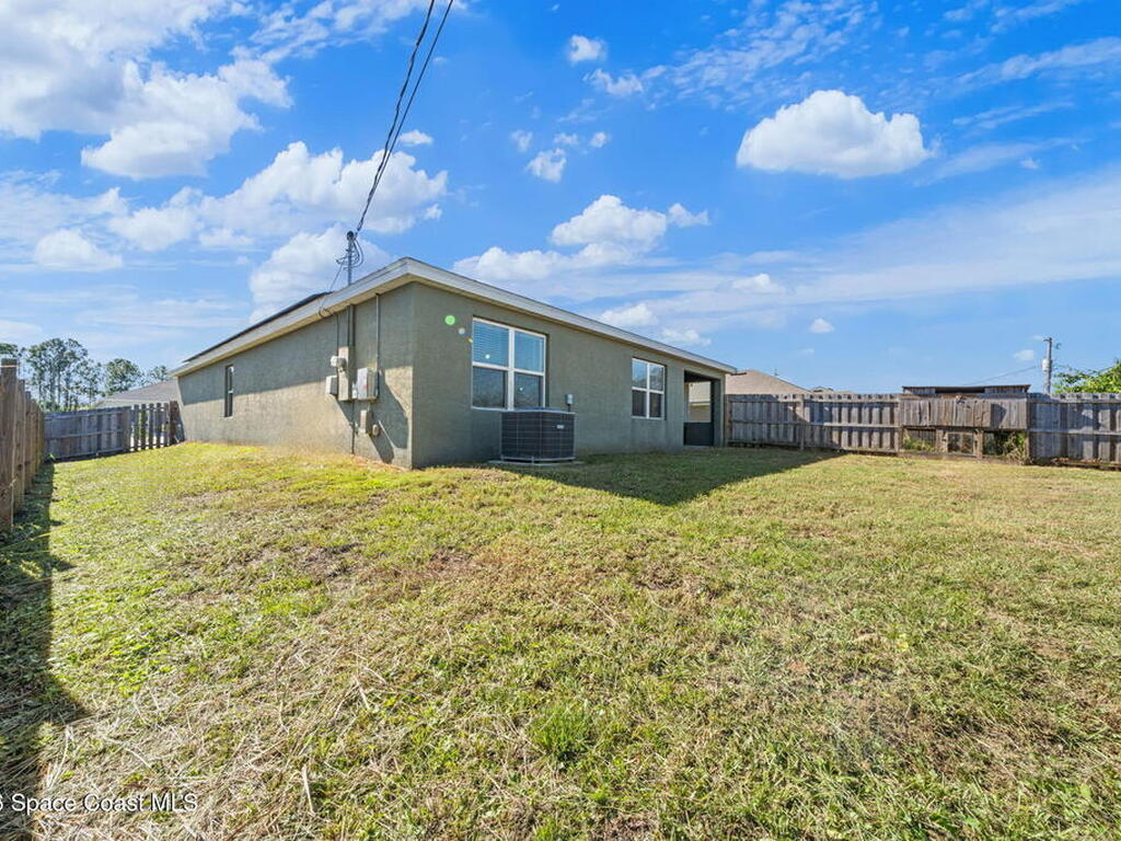 549 Lafayette Street, Palm Bay, FL 32908