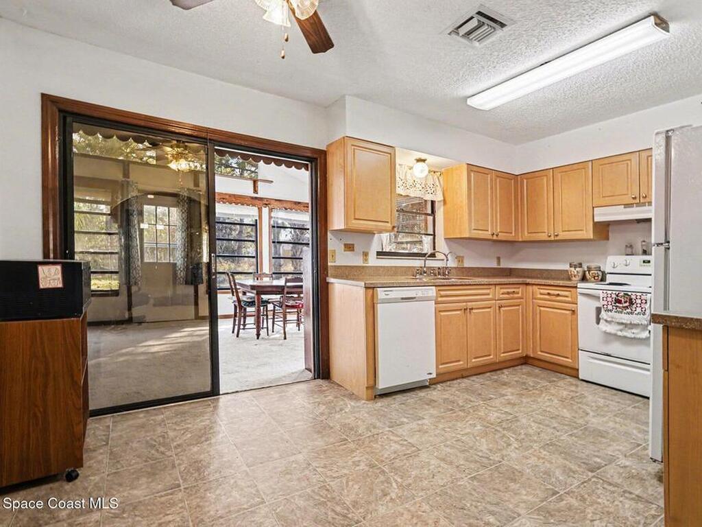 213 Bayshore Avenue, Palm Bay, FL 32907