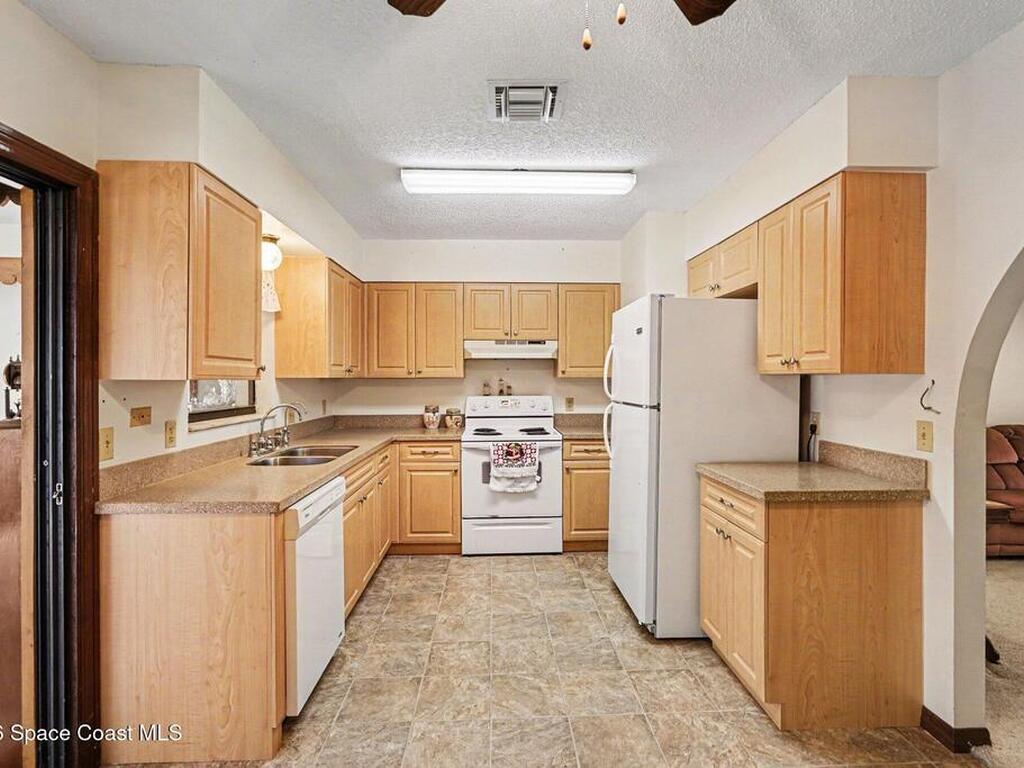 213 Bayshore Avenue, Palm Bay, FL 32907