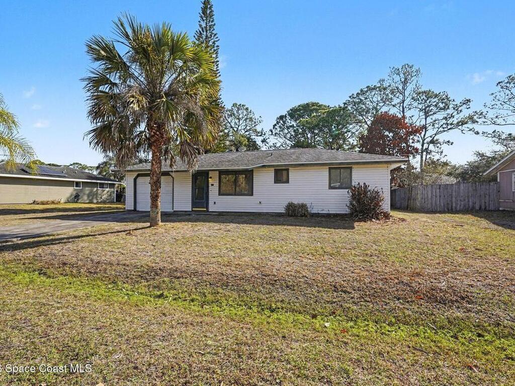 213 Bayshore Avenue, Palm Bay, FL 32907