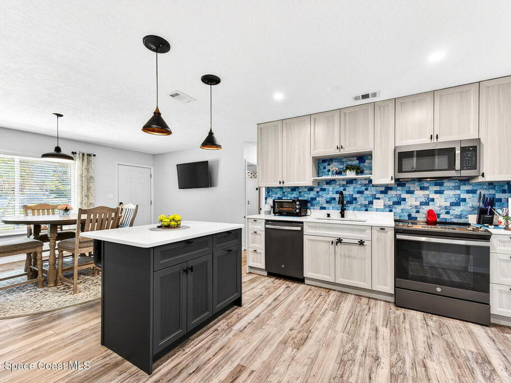 1810 S Park Avenue, Melbourne, FL 32901