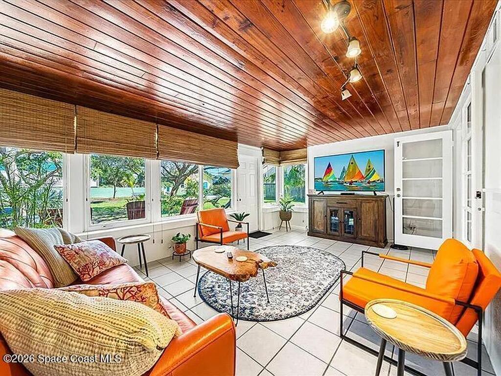 217 S Orlando Avenue, Cocoa Beach, FL 32931