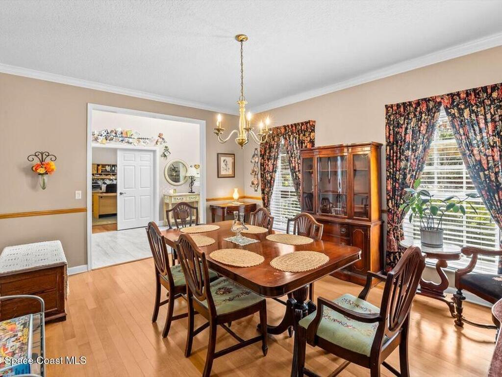 580 42nd Court, Vero Beach, FL 32968