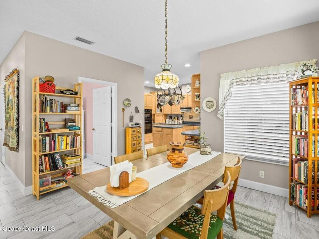 580 42nd Court, Vero Beach, FL 32968