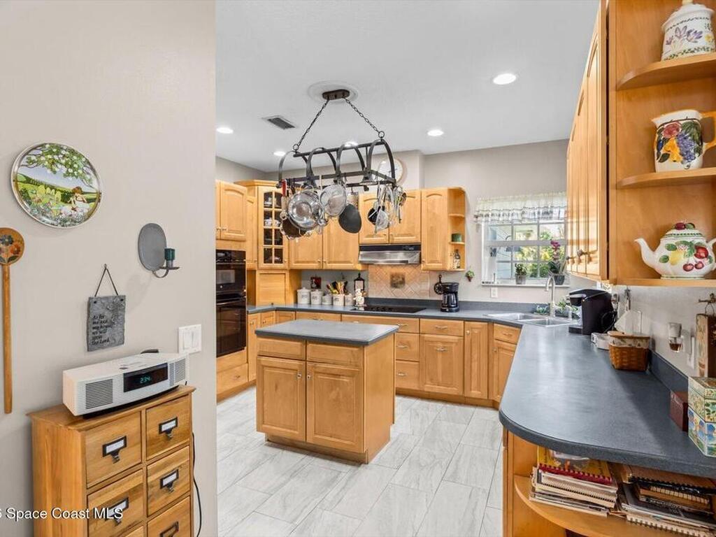 580 42nd Court, Vero Beach, FL 32968