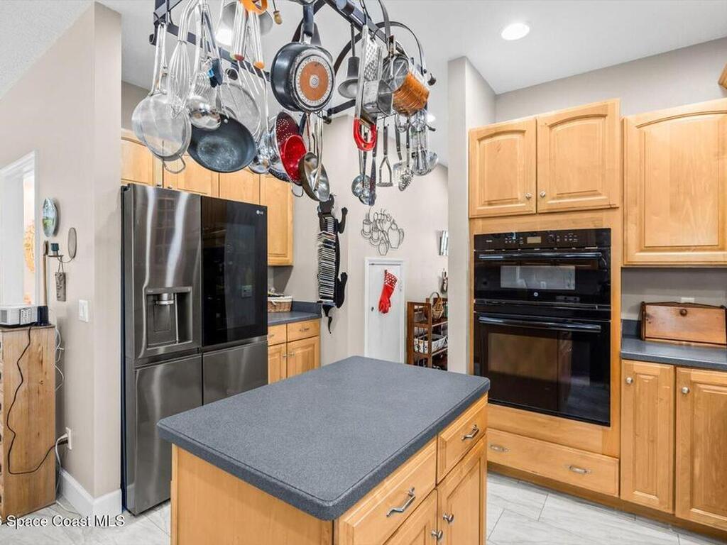 580 42nd Court, Vero Beach, FL 32968