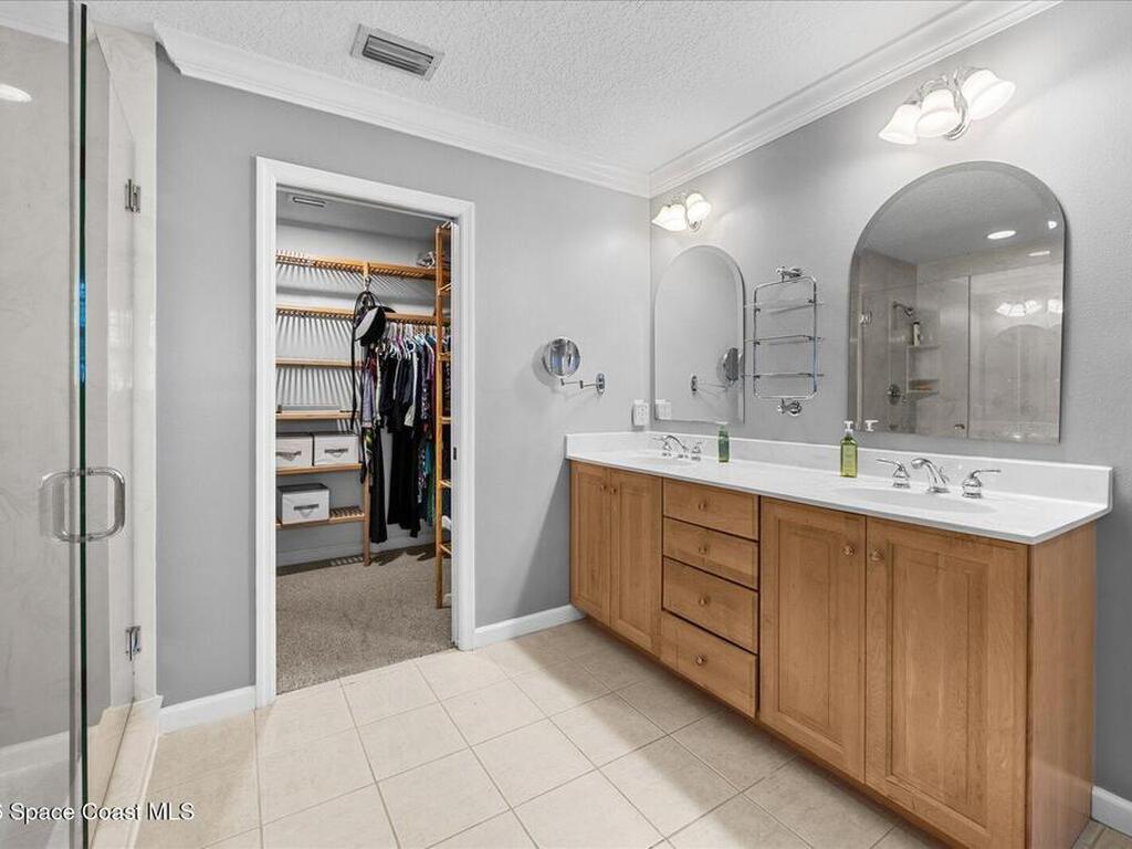 580 42nd Court, Vero Beach, FL 32968