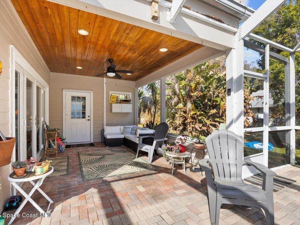 580 42nd Court, Vero Beach, FL 32968