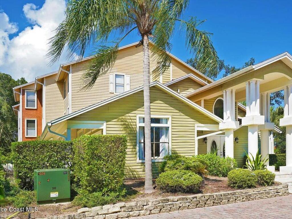 225 S Tropical Trail, Merritt Island, FL 32952